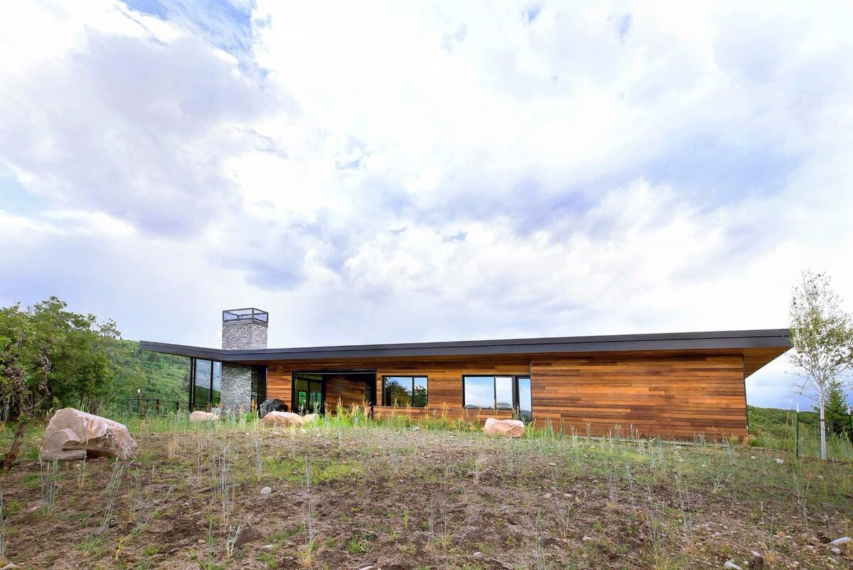 红鹰住宅——山顶之上的风景