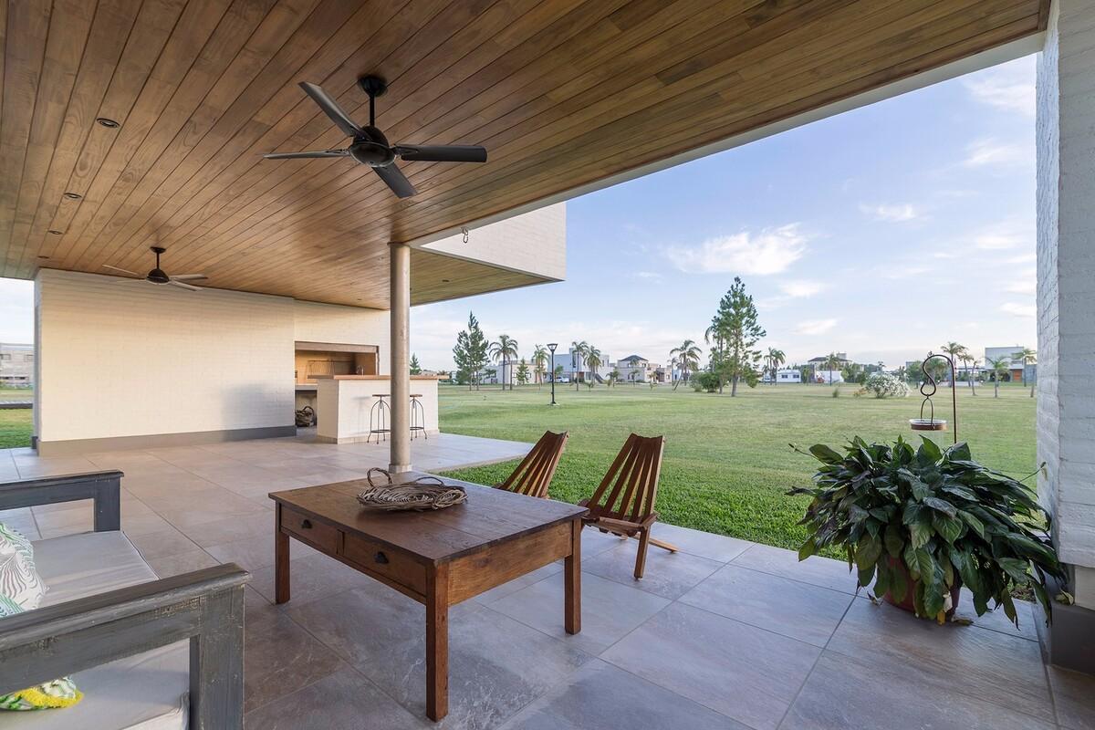 House Patio：建筑自身的语言魅力