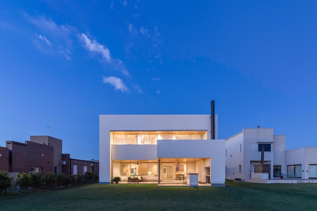 House Patio：建筑自身的语言魅力