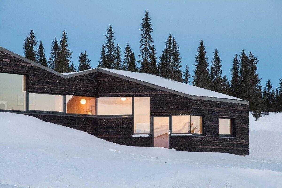 匍匐曲折，顺势而成——CABIN SJUSJØEN / ASLAK HAANSHUUS ARKITEKTER