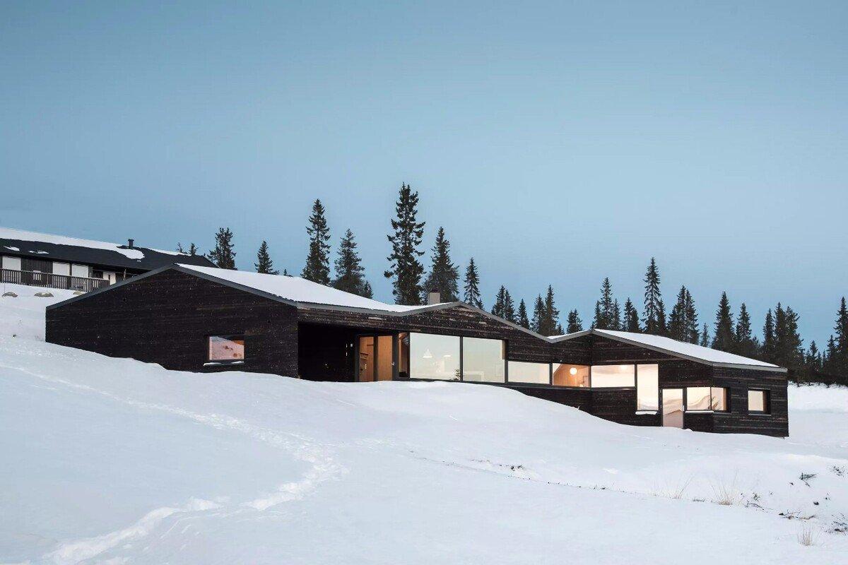 匍匐曲折，顺势而成——CABIN SJUSJØEN / ASLAK HAANSHUUS ARKITEKTER