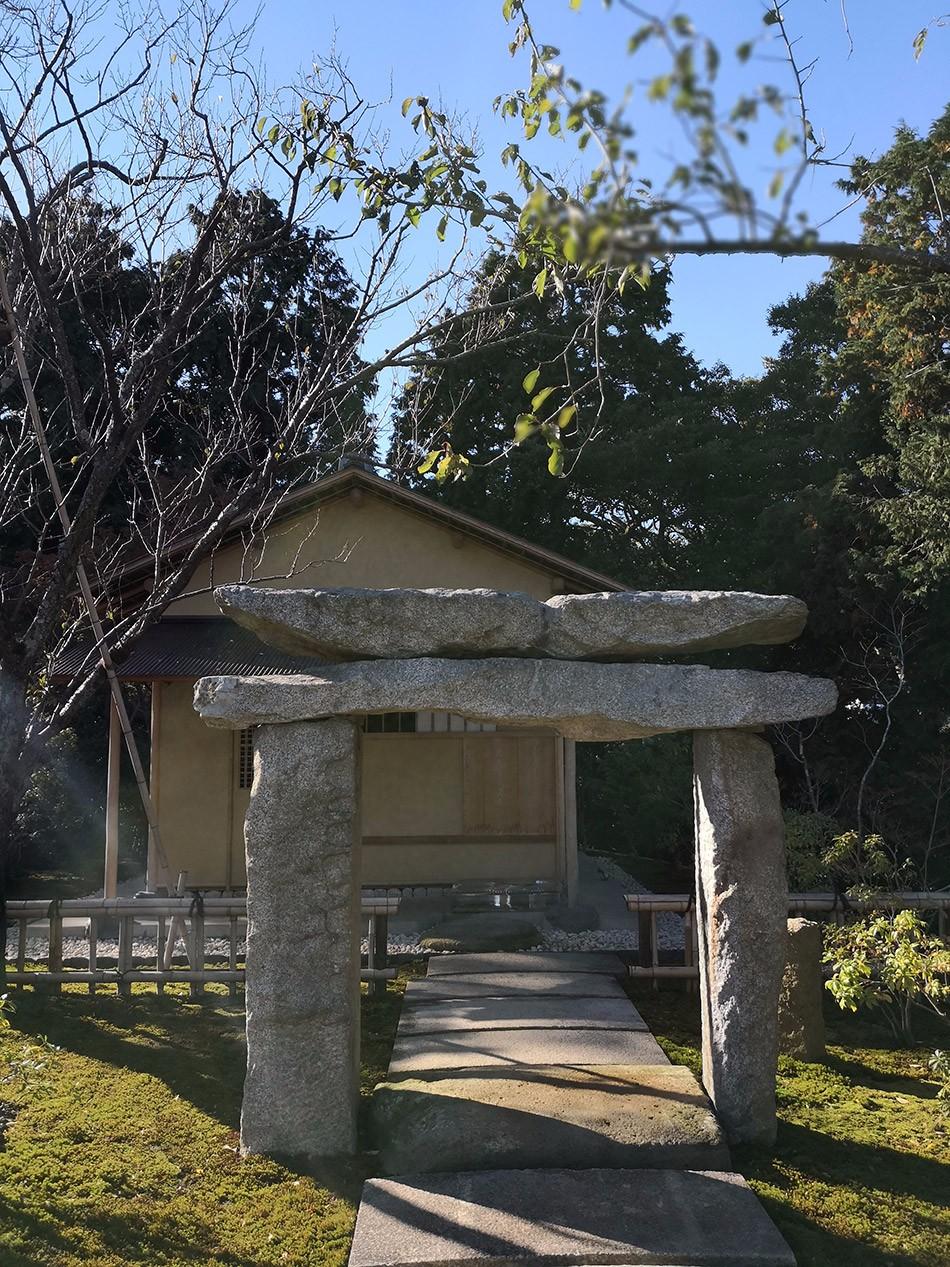 十年磨一剑——日本摄影大师杉本博司以自然为灵感，历经十多年完成海上观测站