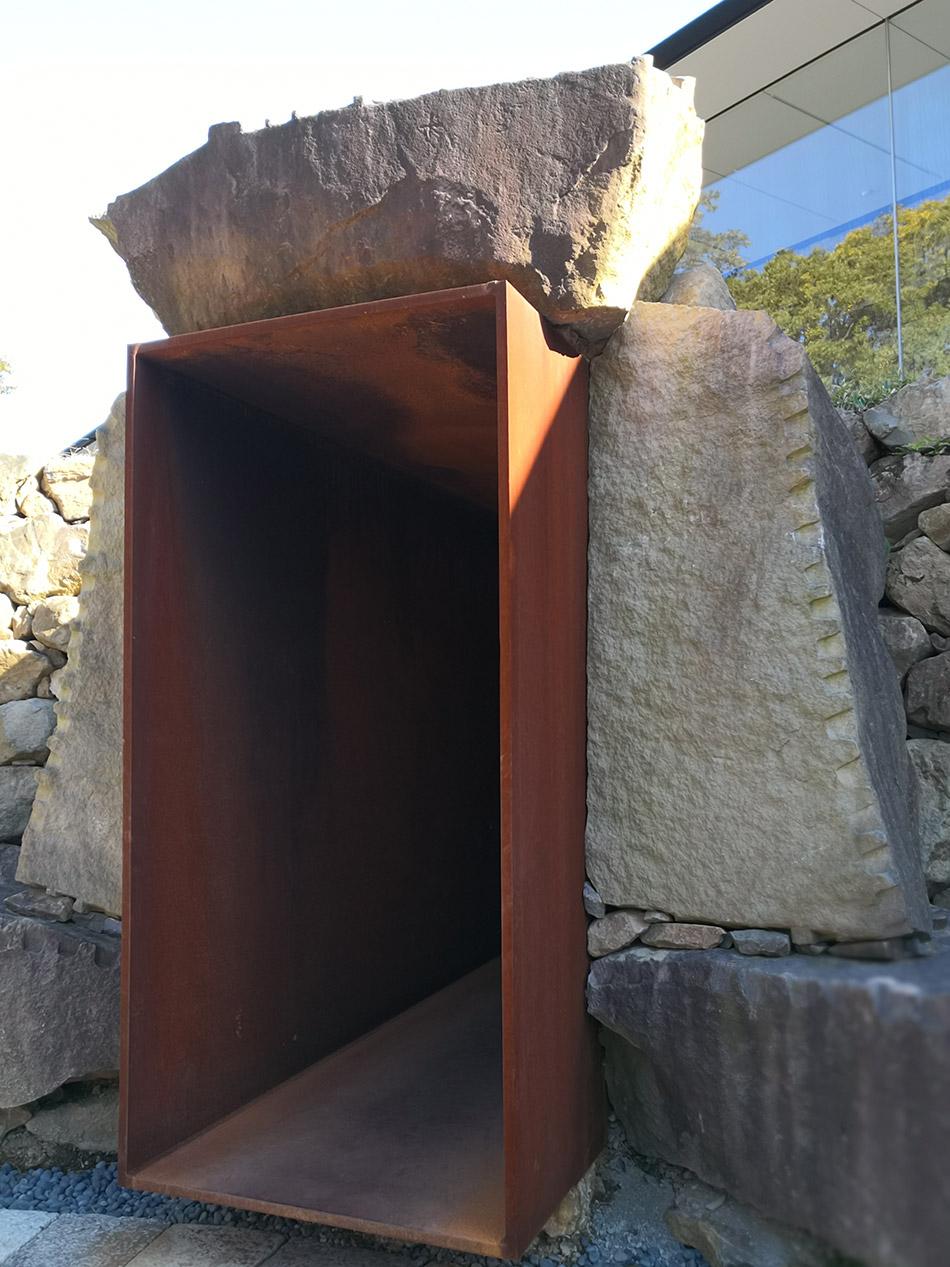 十年磨一剑——日本摄影大师杉本博司以自然为灵感，历经十多年完成海上观测站