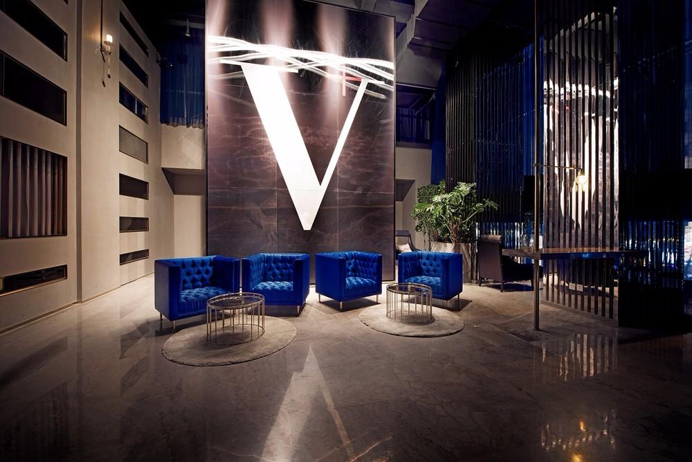水上水下的天地——西湖边的V+ Lounge / 华夫设计+零壹城市建筑事务所