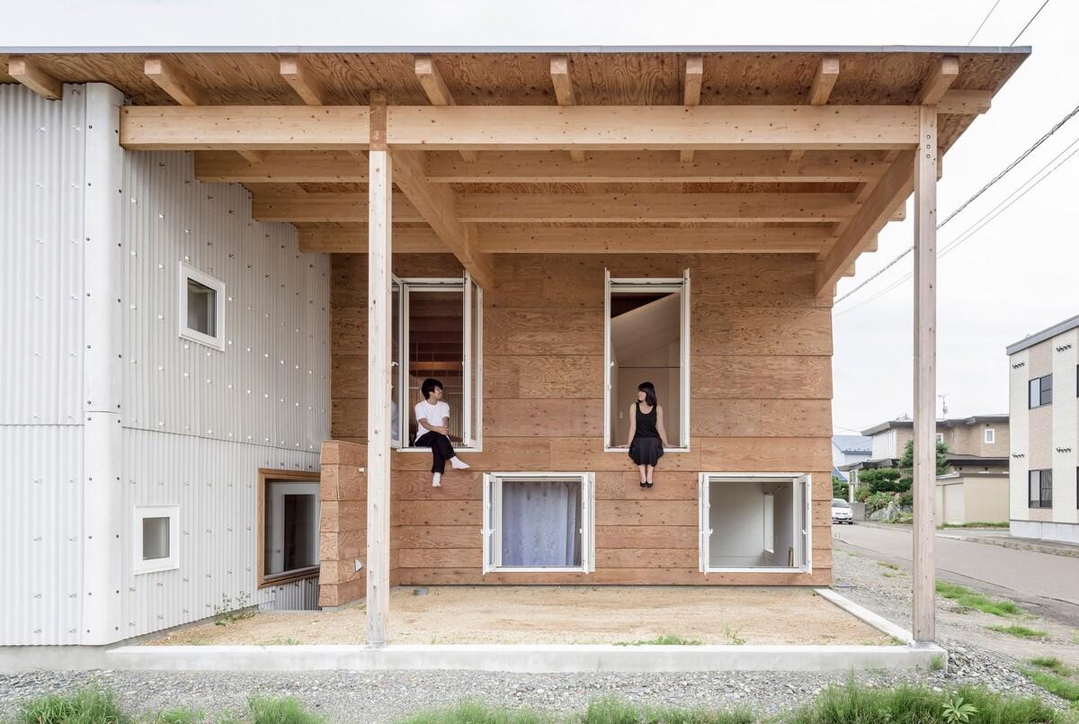 屋檐下，内外间 / 五十岚淳建筑设计