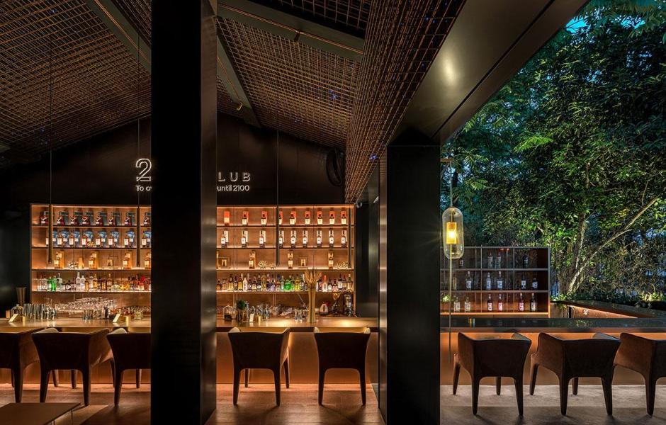 全球首家区块链酒吧 — 2100Club