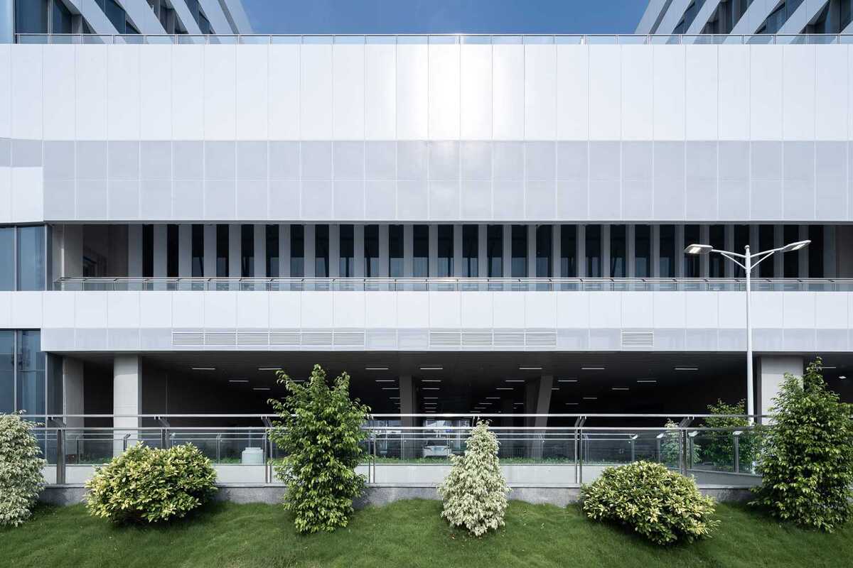 港珠澳大桥珠海口岸办公区工程 / 华建集团华东建筑设计研究总院