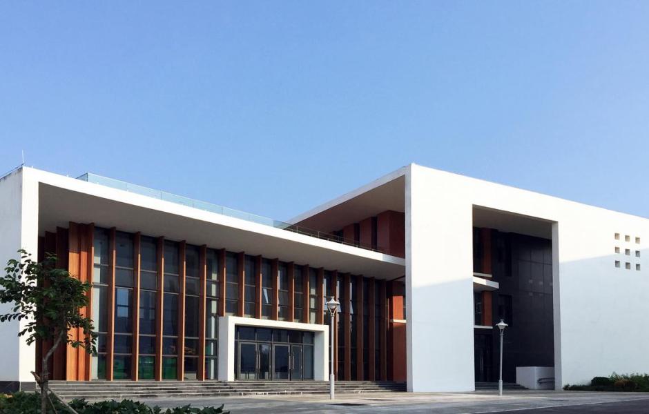 广西贺州市.平桂档案馆——简洁至上 / 广西中盛建筑设计有限公司