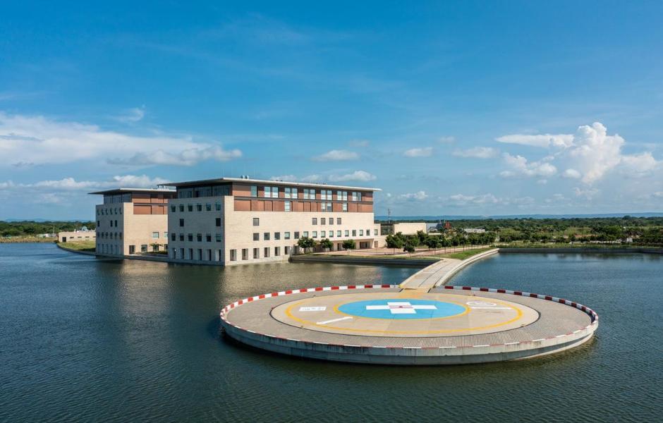 花园式康复医院 / 萨夫迪建筑事务所