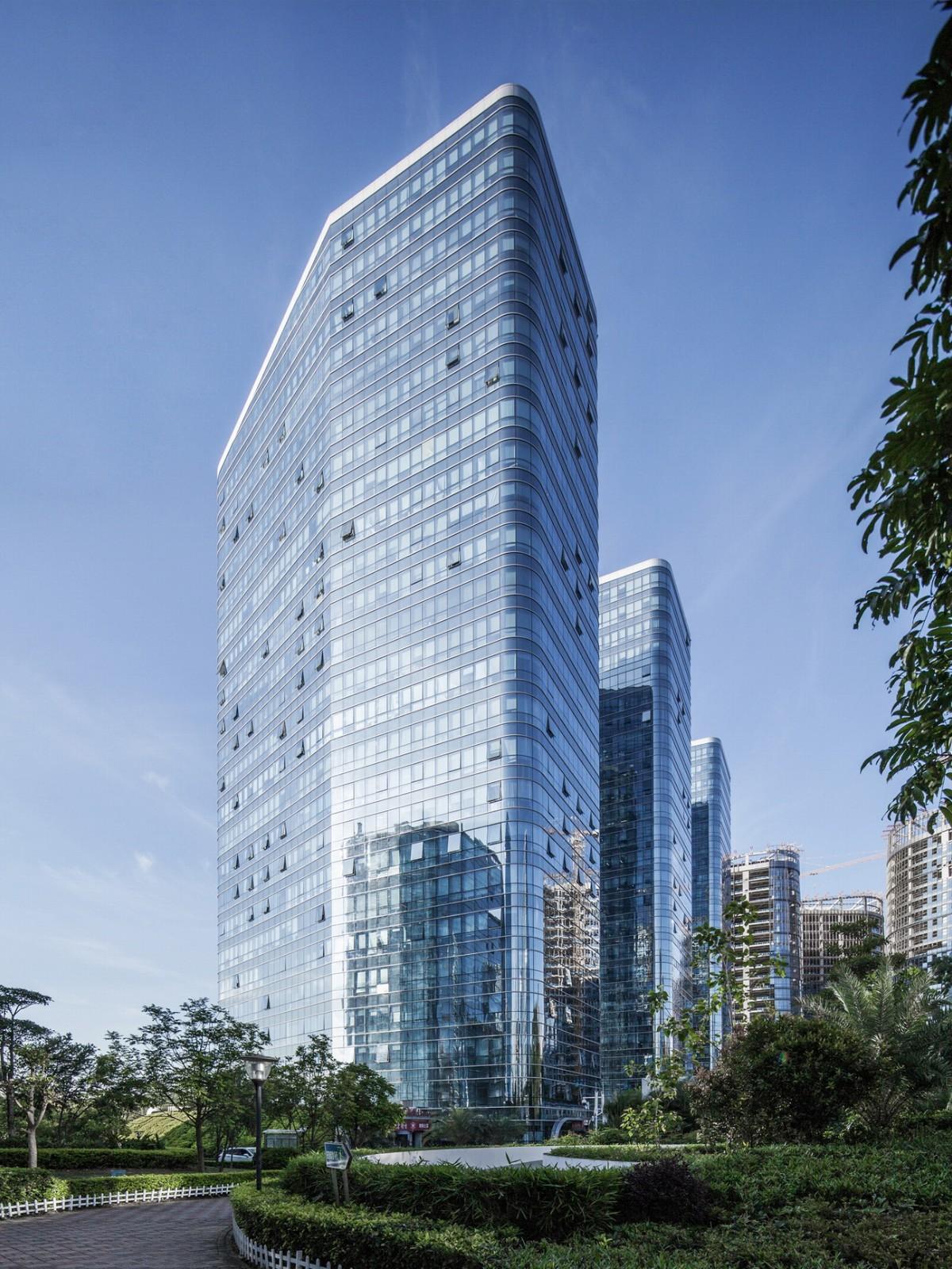 南方大学科技园和B1塔楼 / Saltans Architects