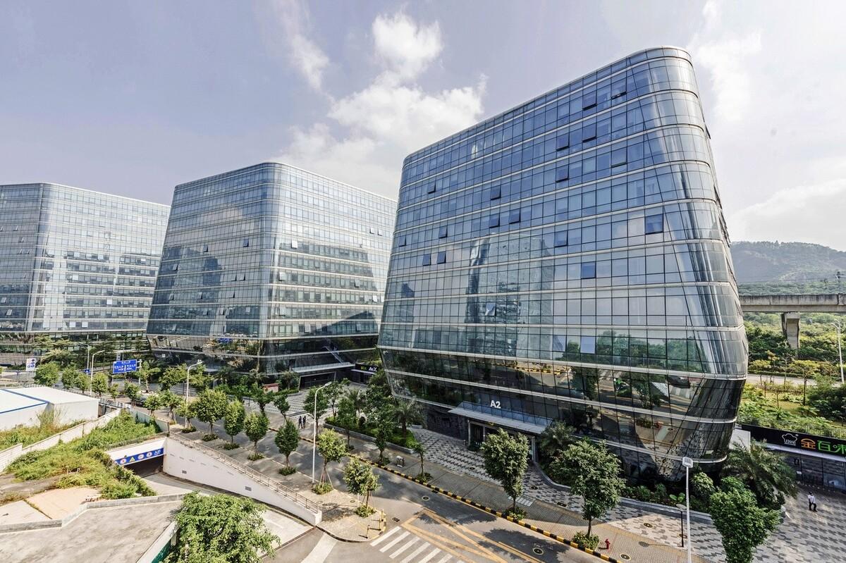 南方大学科技园和B1塔楼 / Saltans Architects
