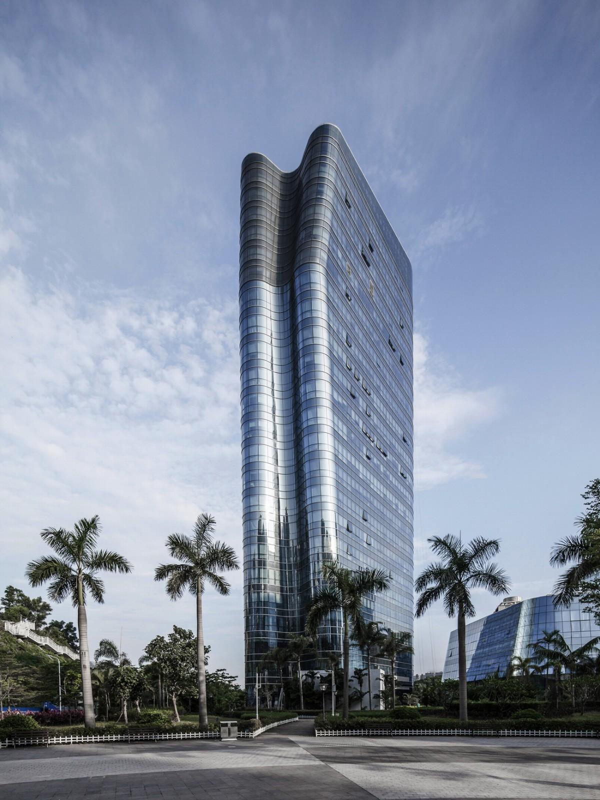 南方大学科技园和B1塔楼 / Saltans Architects