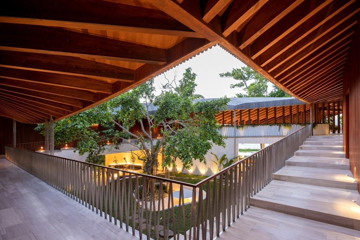 Las Olas 度假屋 / Young Projects