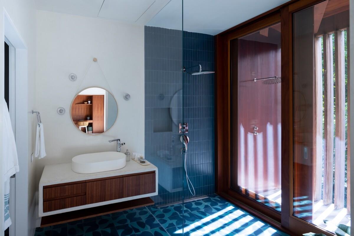 Las Olas 度假屋 / Young Projects