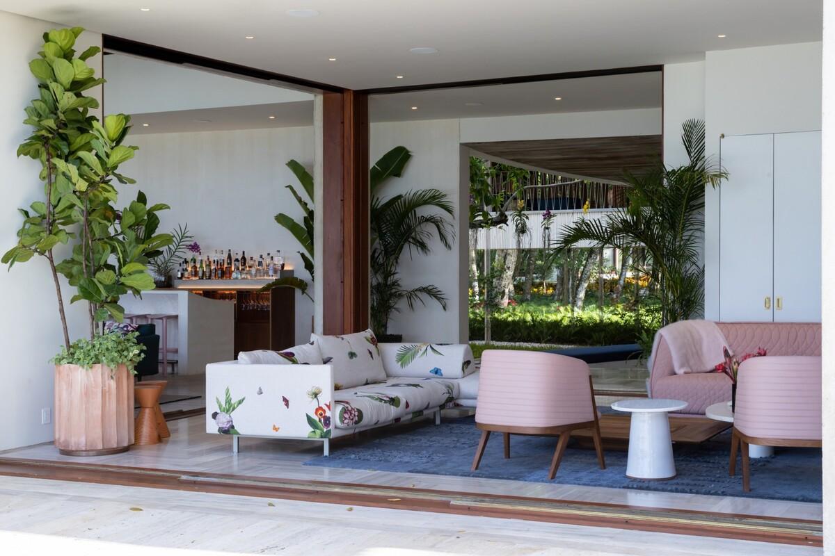 Las Olas 度假屋 / Young Projects