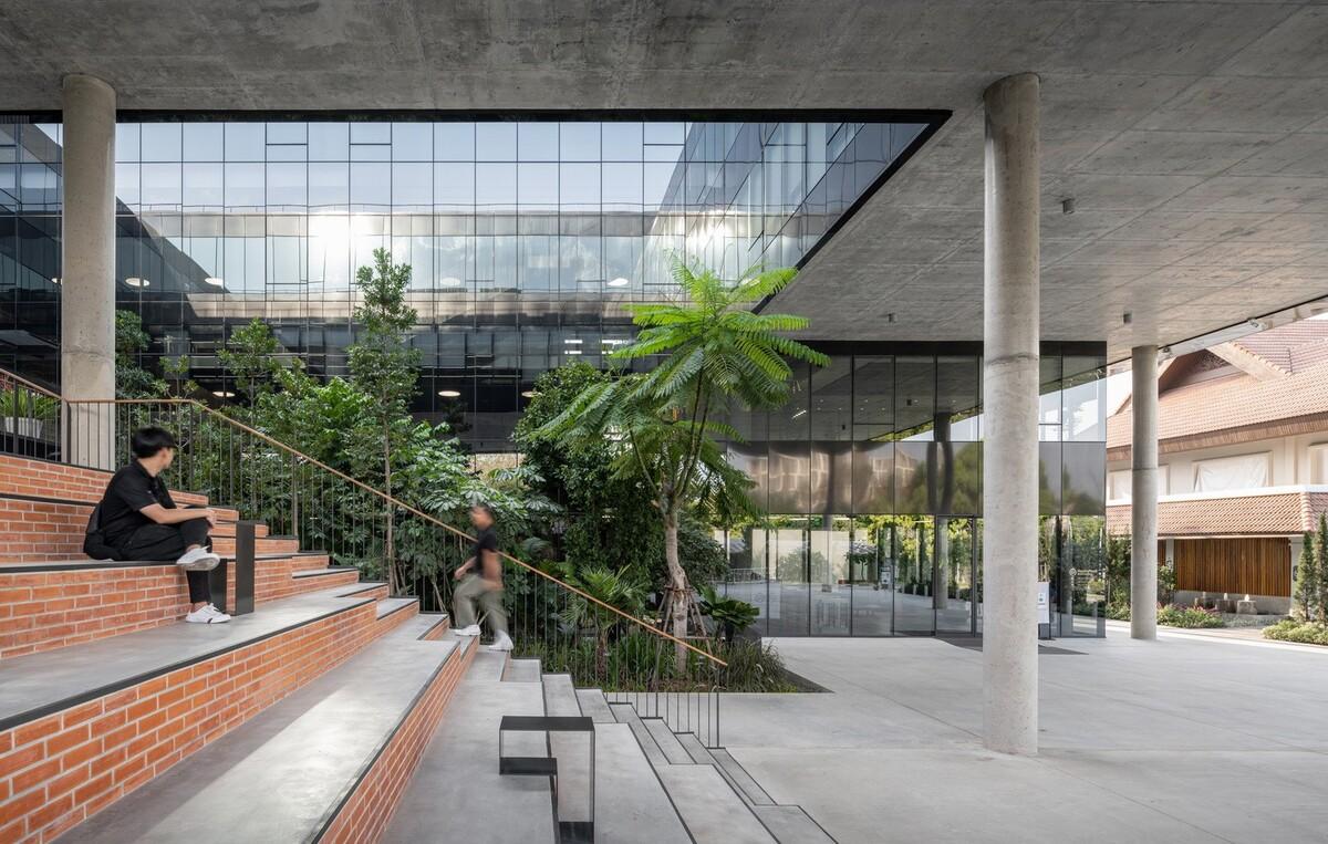 Choice 公司总部 / Plan Associates
