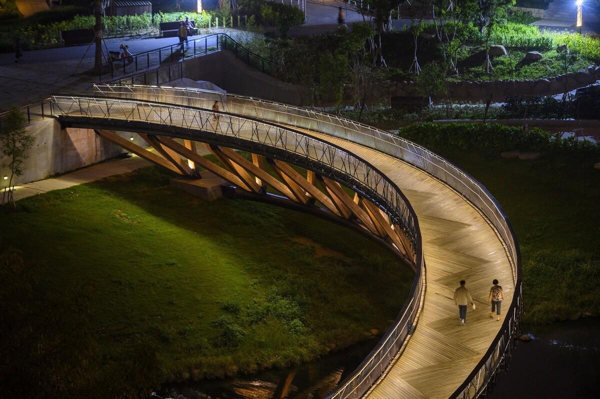 月见桥 / HWCA Huai-Wen Chang Architect
