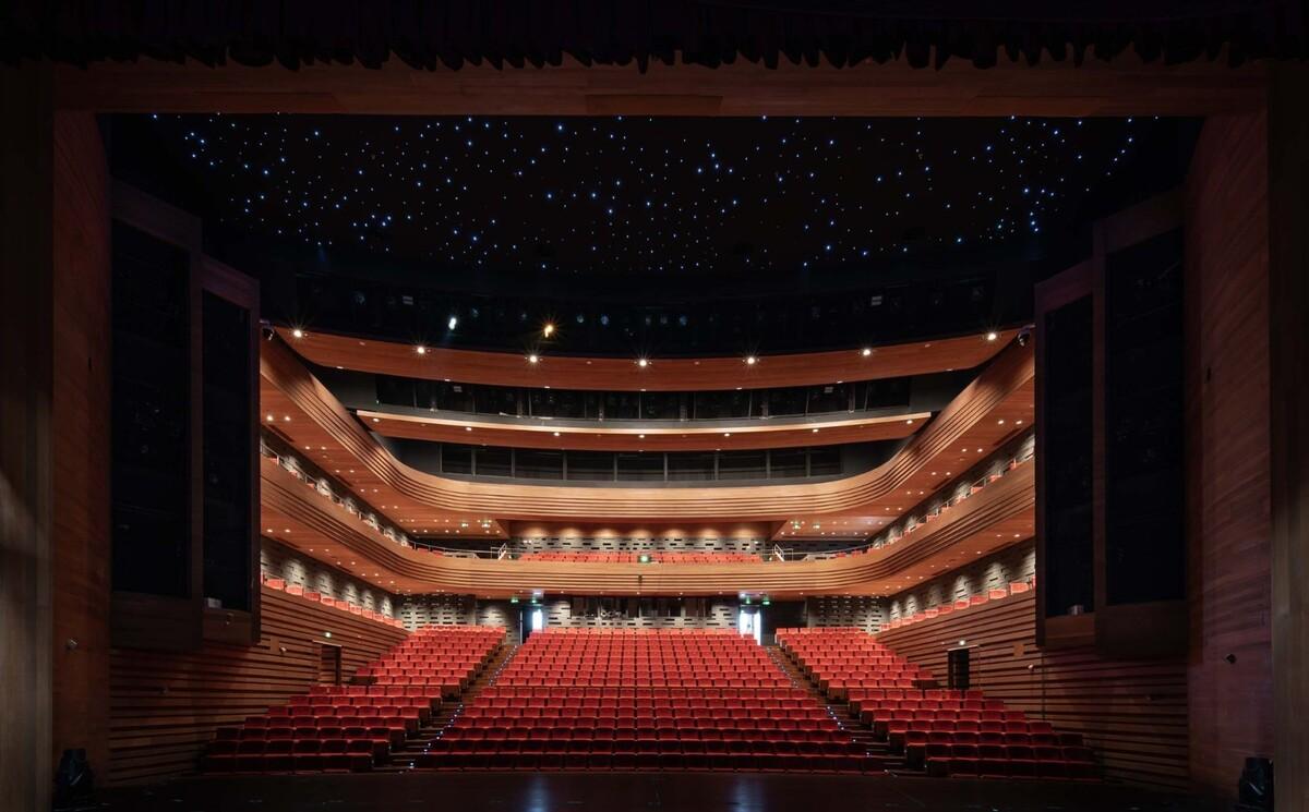 北京国际戏剧中心 / 北京市建筑设计研究院胡越工作室