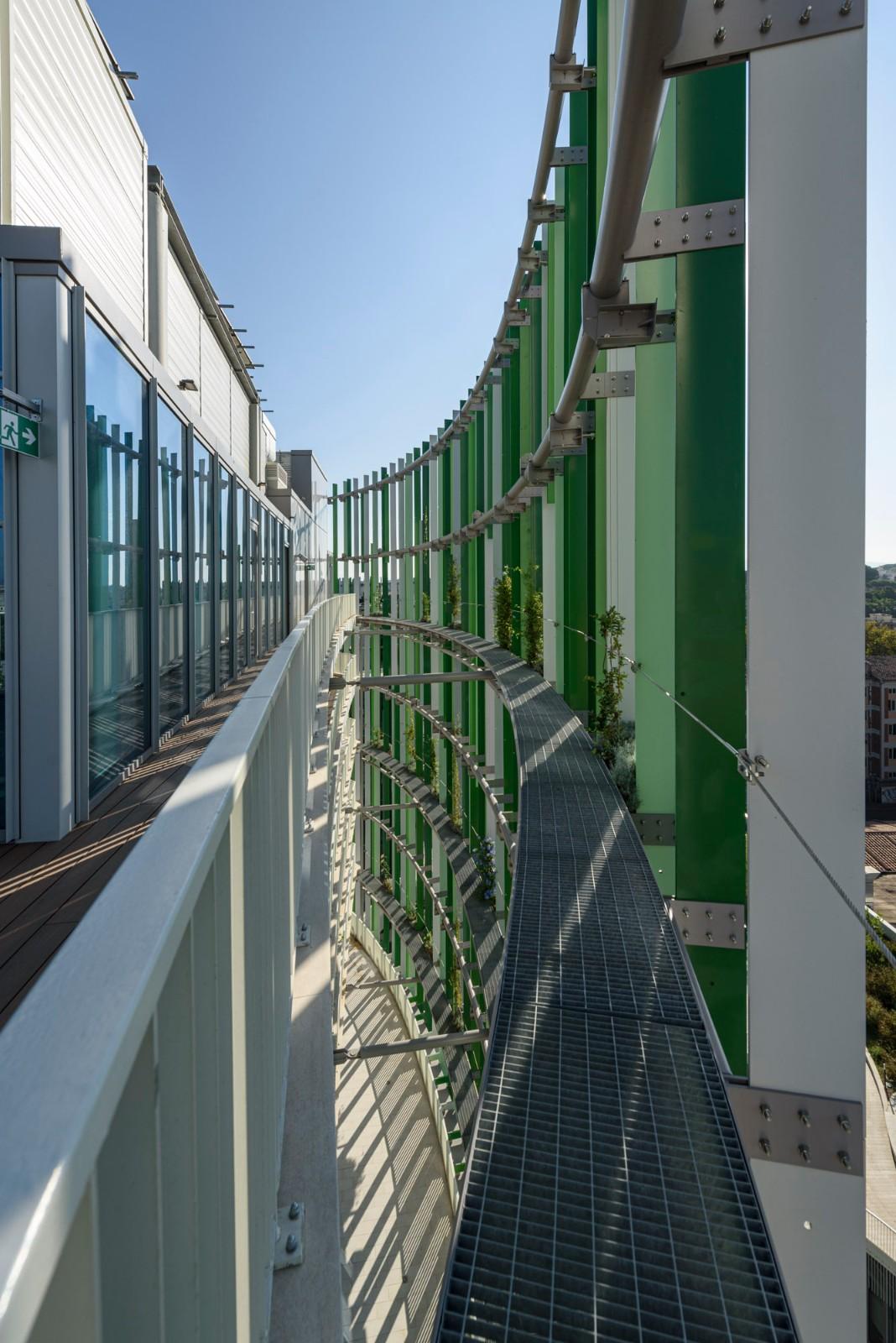 工业区变身绿色校园：罗马第三大学新总部 / MCA建筑事务所