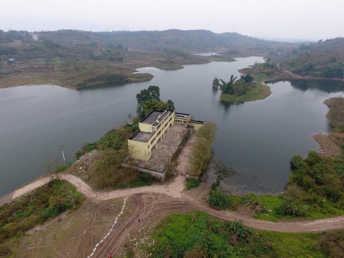 明月湖沙金小学改造 / 重庆悦集建筑设计事务所