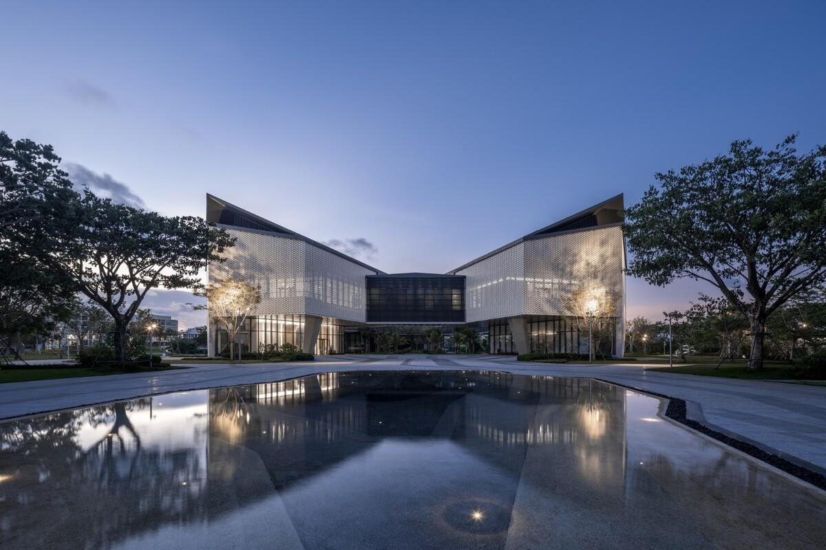 三亚崖州湾科技城产业促进中心 / Gensler