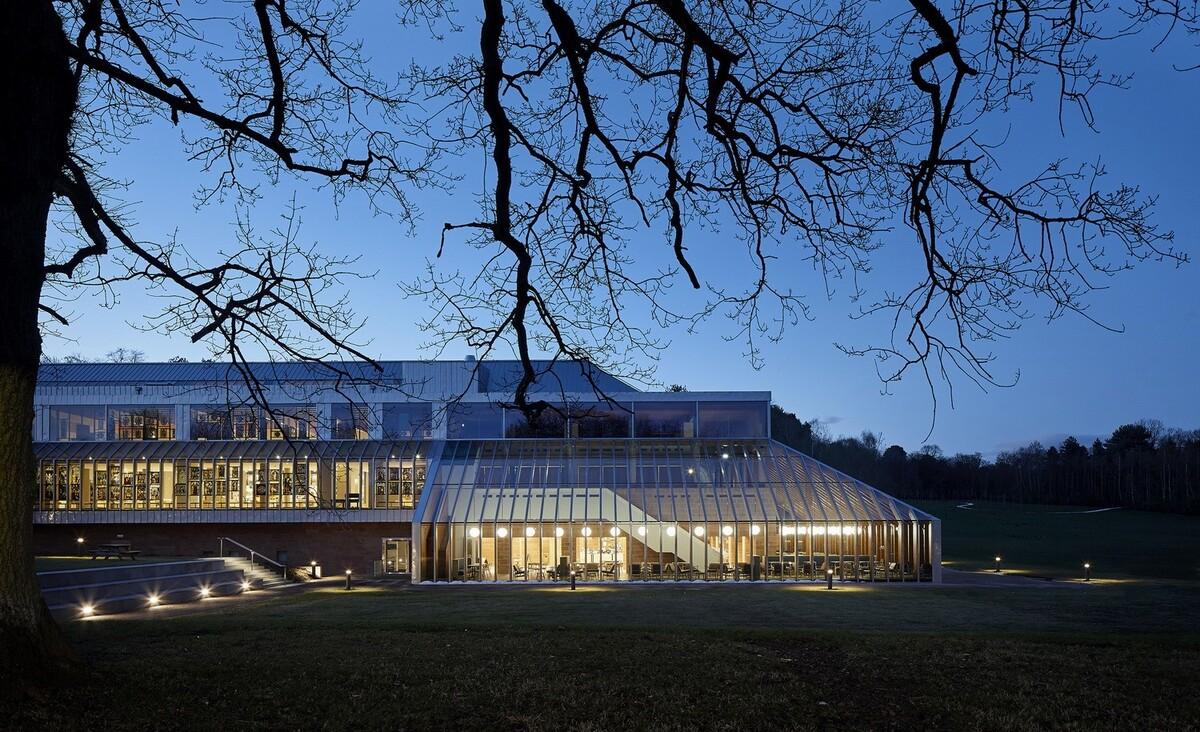 巴勒收藏博物馆 / John McAslan + Partners