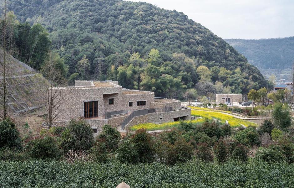 消隐的建筑，内化的乡土——桑洲清溪文史馆 / UAD