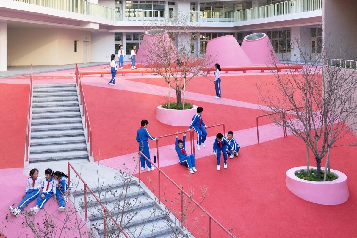 深圳福田新沙小学 / 一十一建筑
