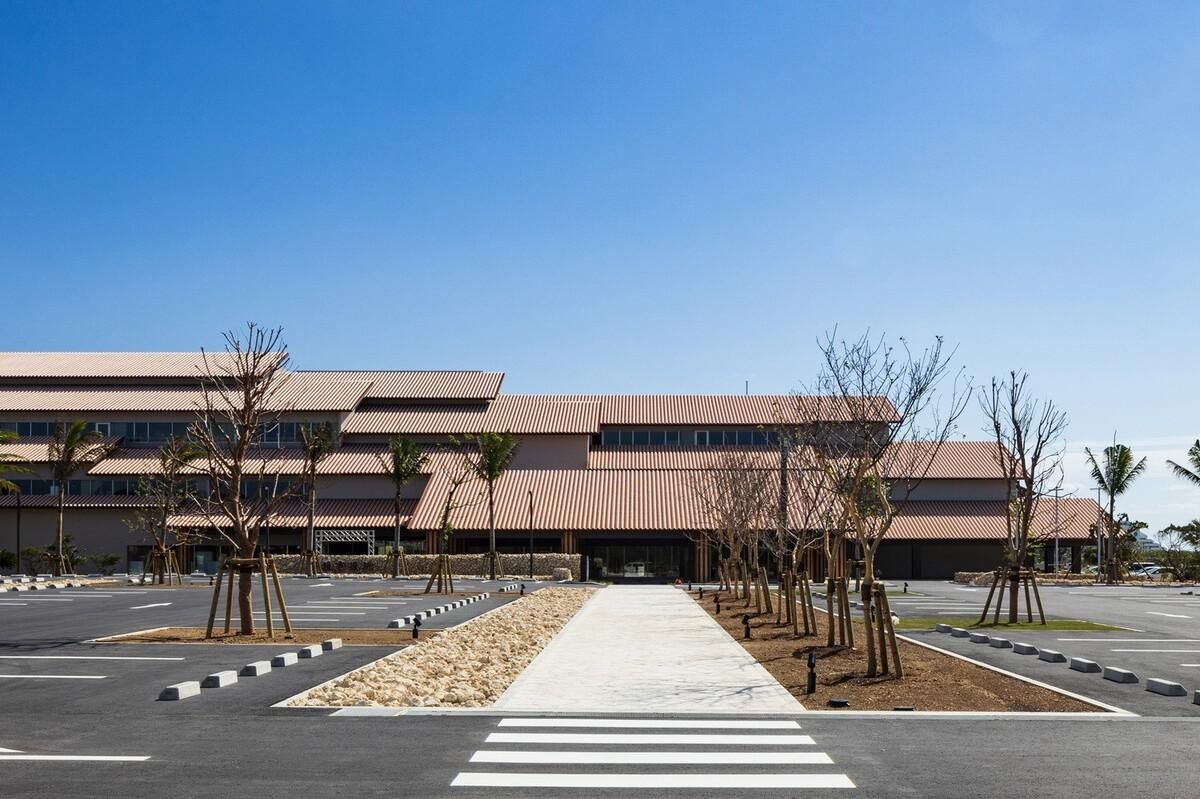 石垣市政府大楼 / 隈研吾建筑都市设计事务所