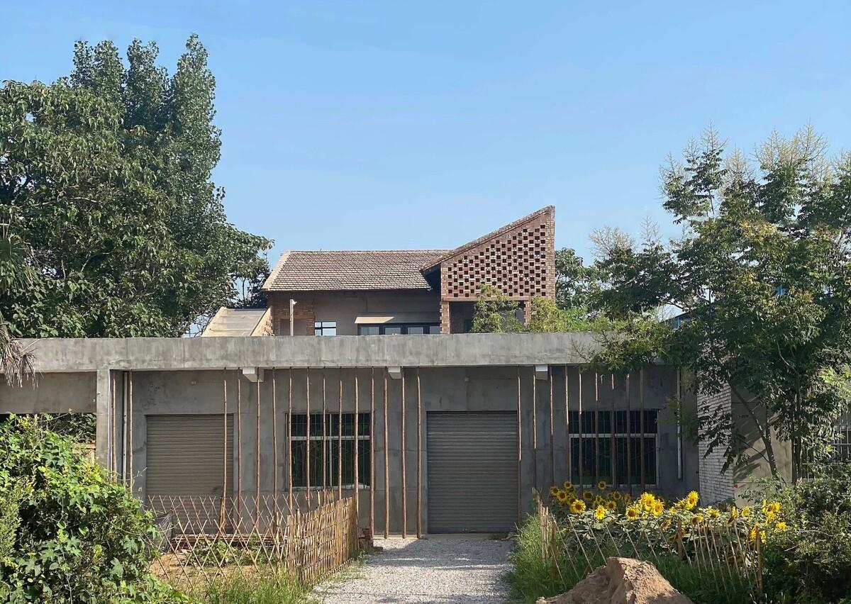 渭南·巴邑村玻璃砖房 / 西安建筑科技大学设计研究总院