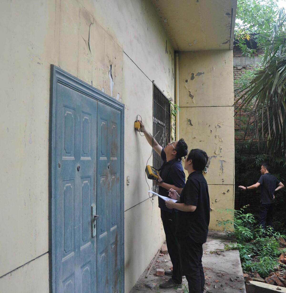 渭南·巴邑村玻璃砖房 / 西安建筑科技大学设计研究总院