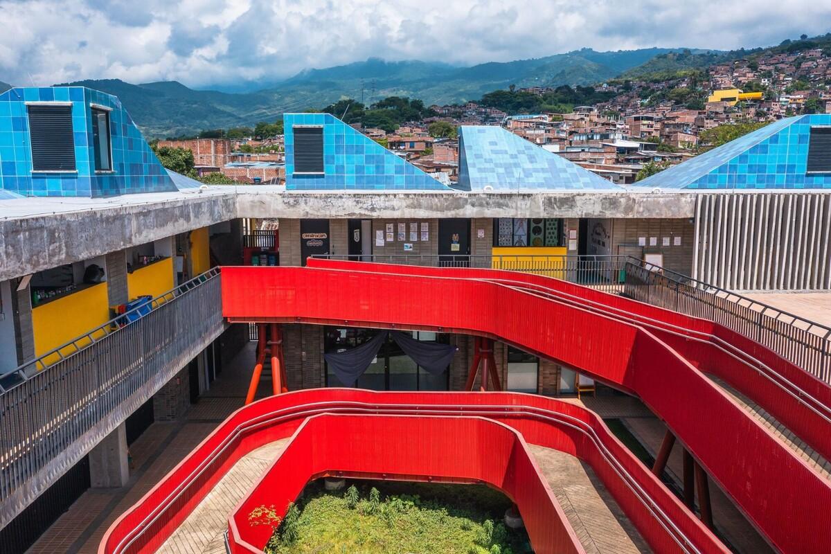 冠军摇篮儿童发展中心 / Espacio Colectivo Arquitectos
