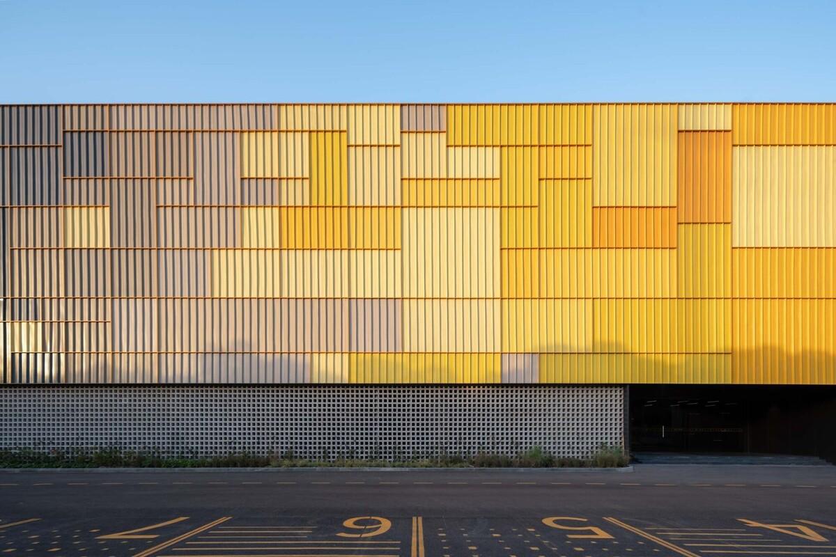 福邸仓库改造 / say architects