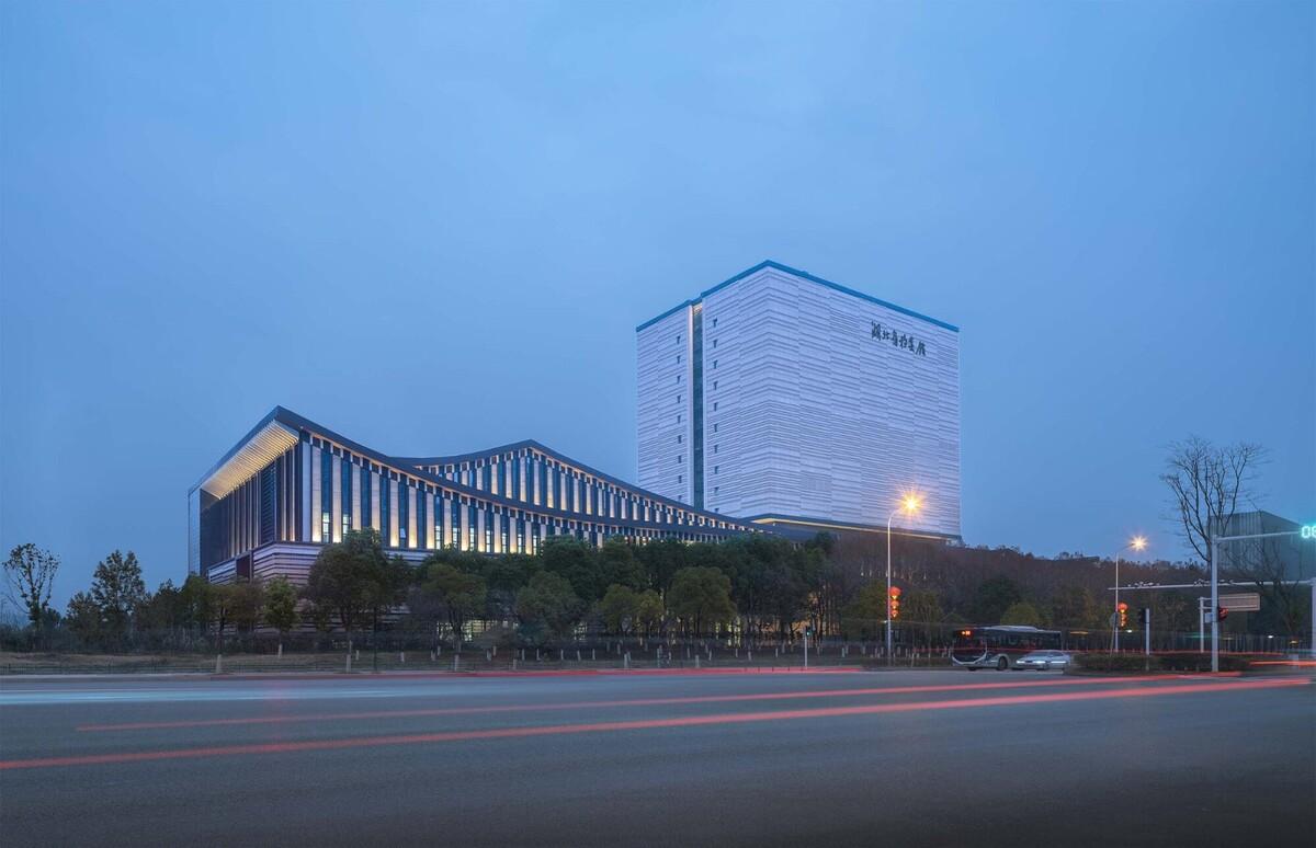 湖北省档案馆新馆 / 中南建筑设计院