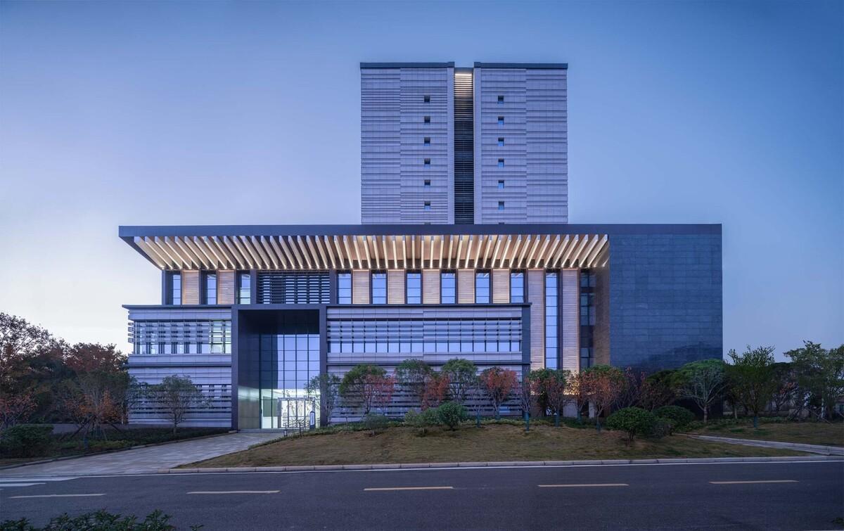 湖北省档案馆新馆 / 中南建筑设计院