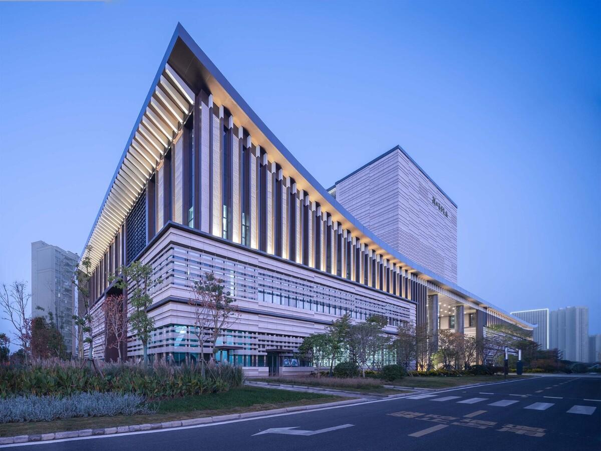 湖北省档案馆新馆 / 中南建筑设计院