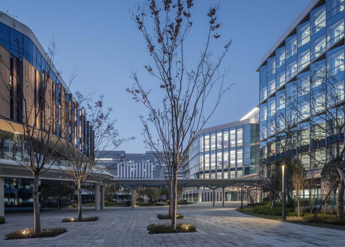 海康威视成都科技园 / 华东建筑设计研究院