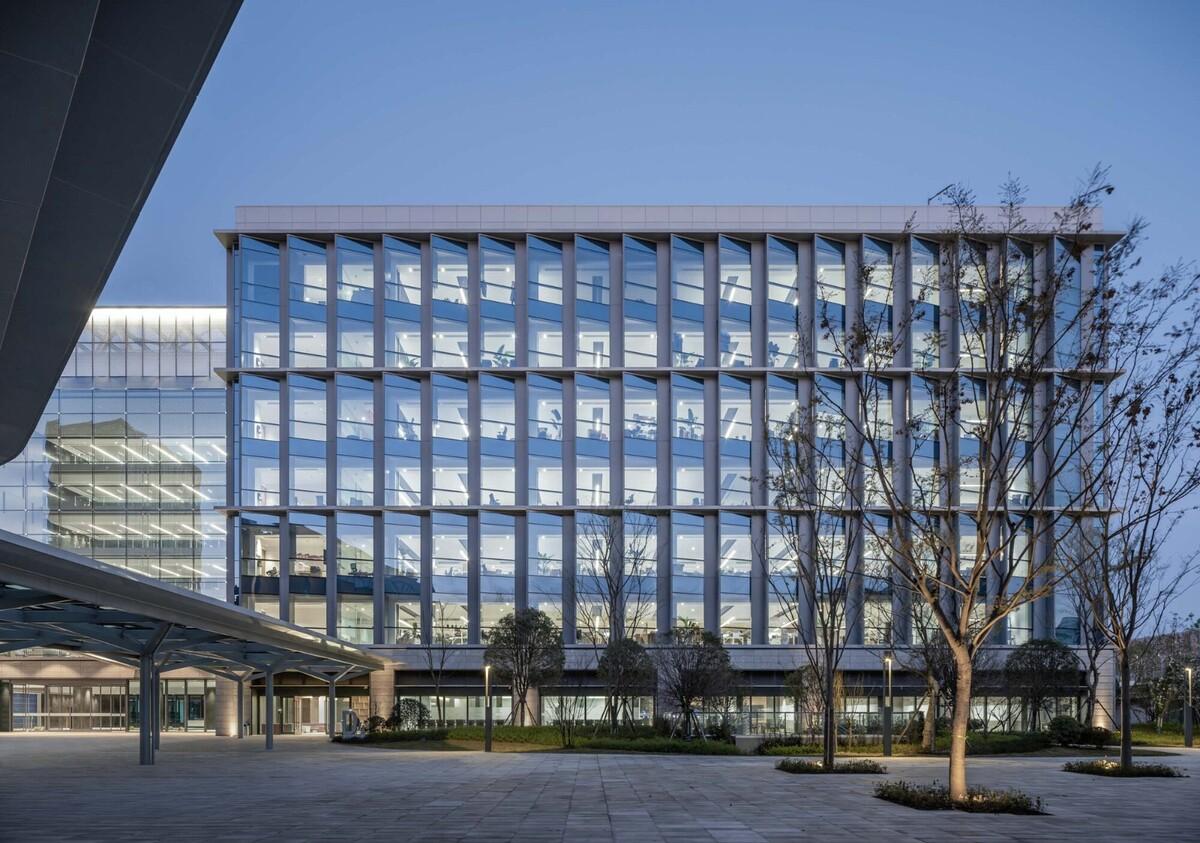 海康威视成都科技园 / 华东建筑设计研究院