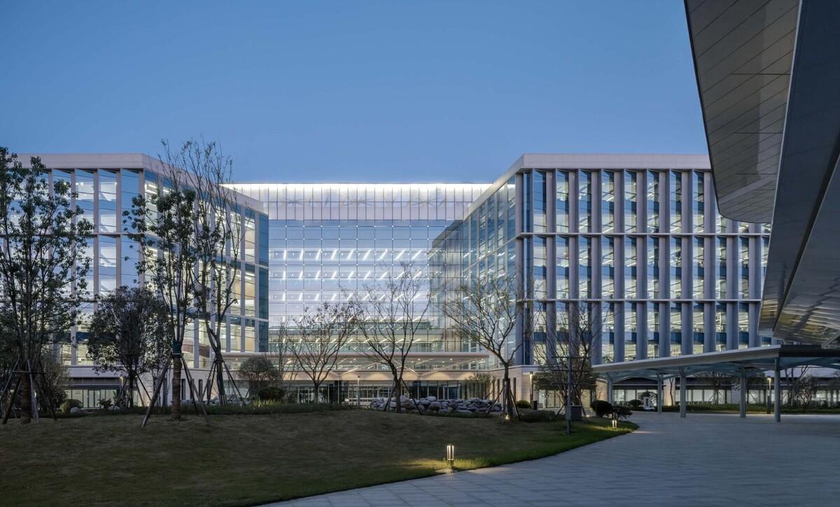 海康威视成都科技园 / 华东建筑设计研究院