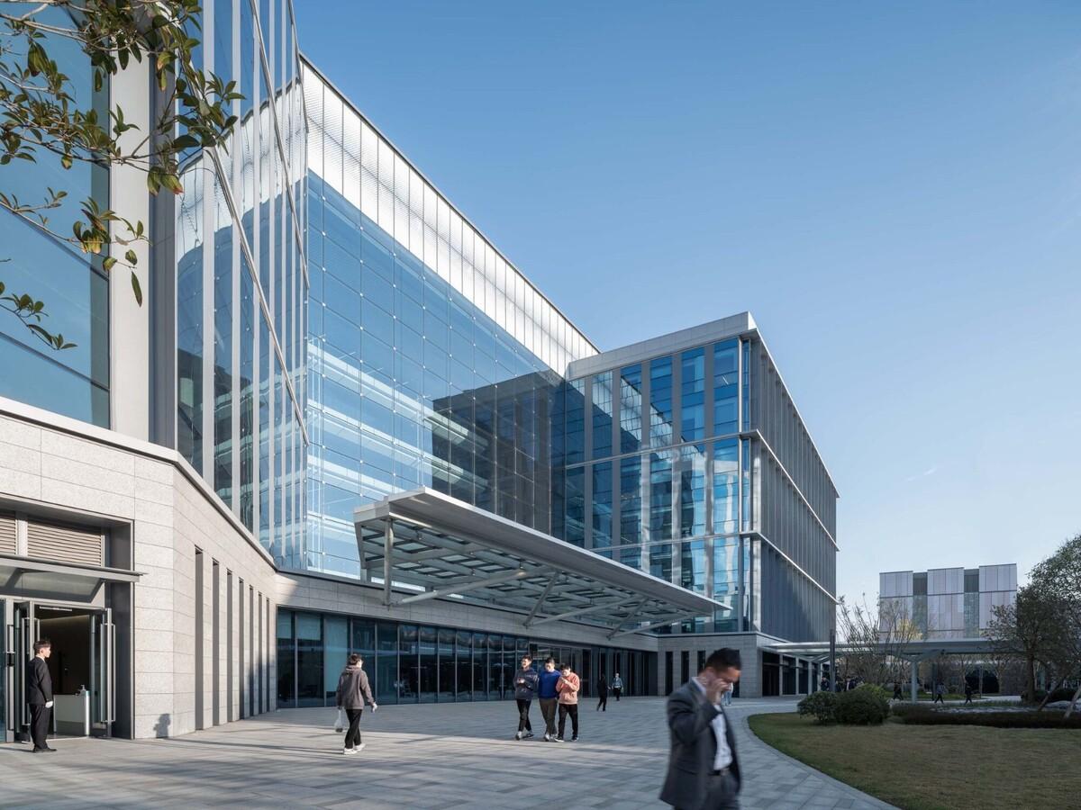海康威视成都科技园 / 华东建筑设计研究院