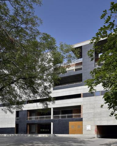 艾哈迈达巴德大学中心 / Stephane Paumier Architects