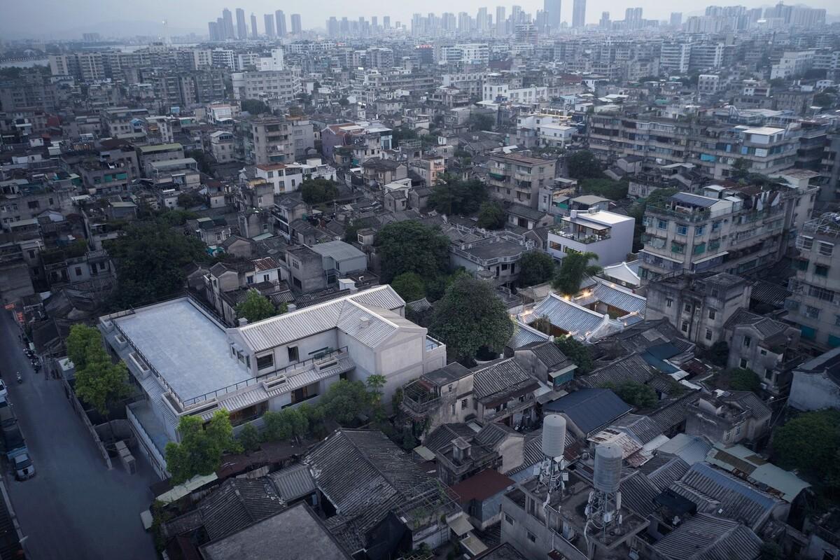潮州有熊酒店 / 以靠建筑