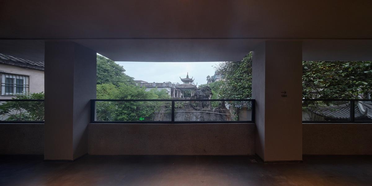 潮州有熊酒店 / 以靠建筑