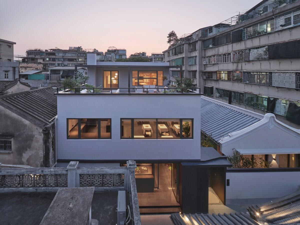 潮州有熊酒店 / 以靠建筑