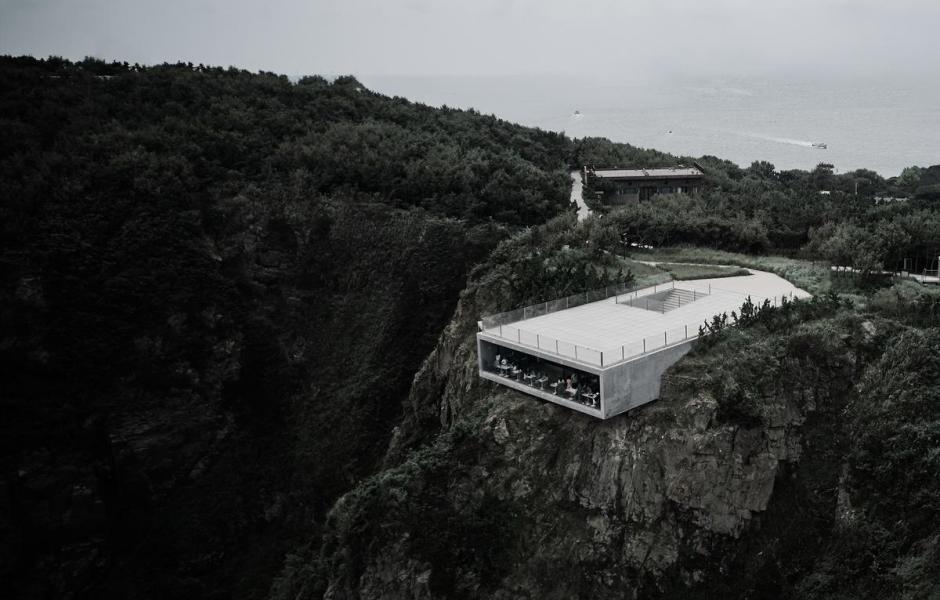崖顶咖啡厅及塔居 / 迹•建筑事务所（TAO）