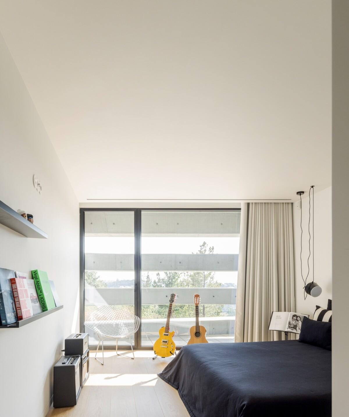 Quinta do Rei 住宅 / Contaminar Arquitetos