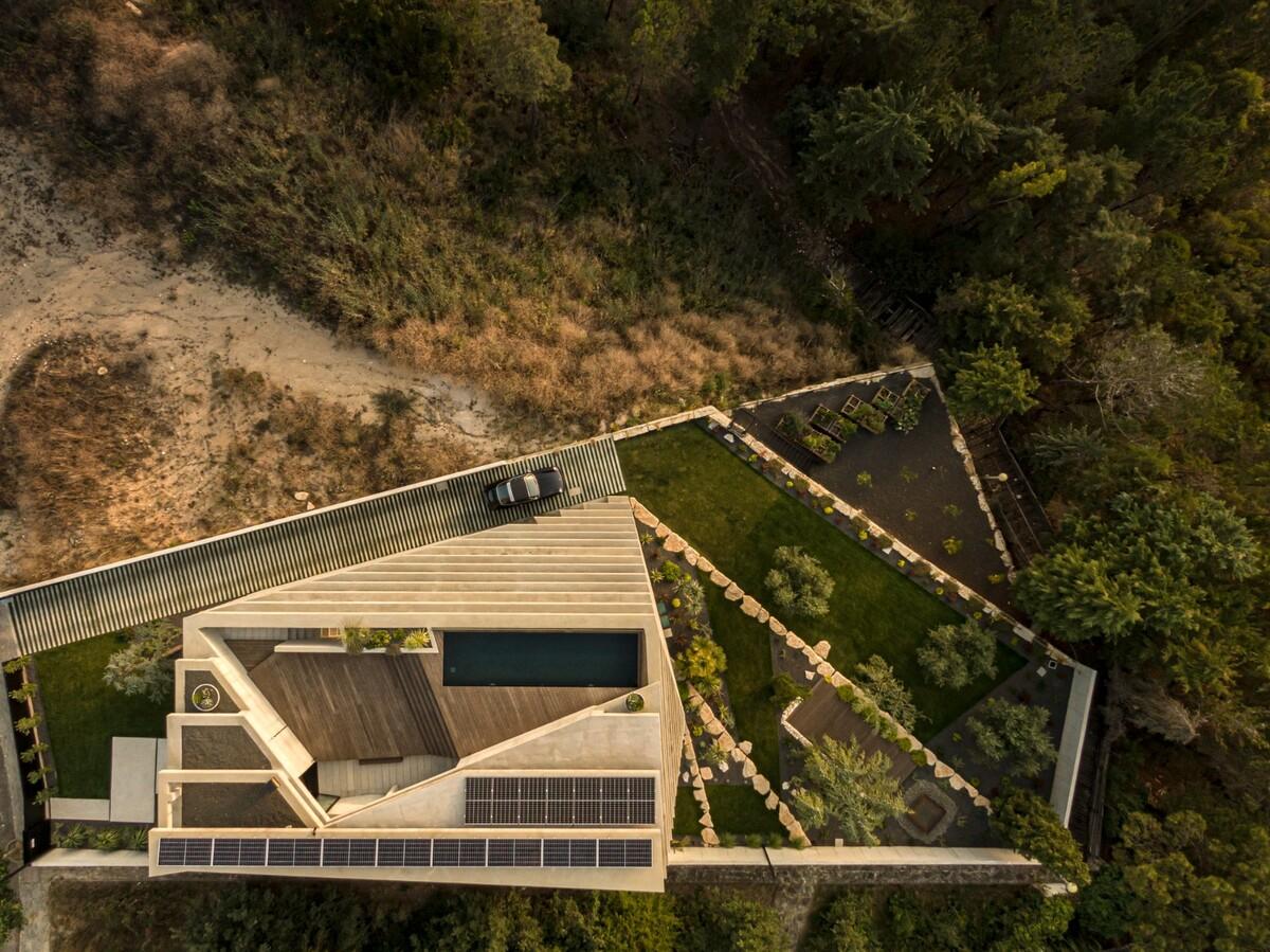 Quinta do Rei 住宅 / Contaminar Arquitetos