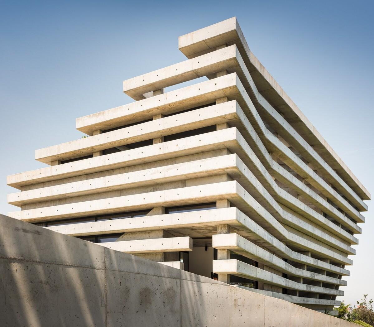 Quinta do Rei 住宅 / Contaminar Arquitetos
