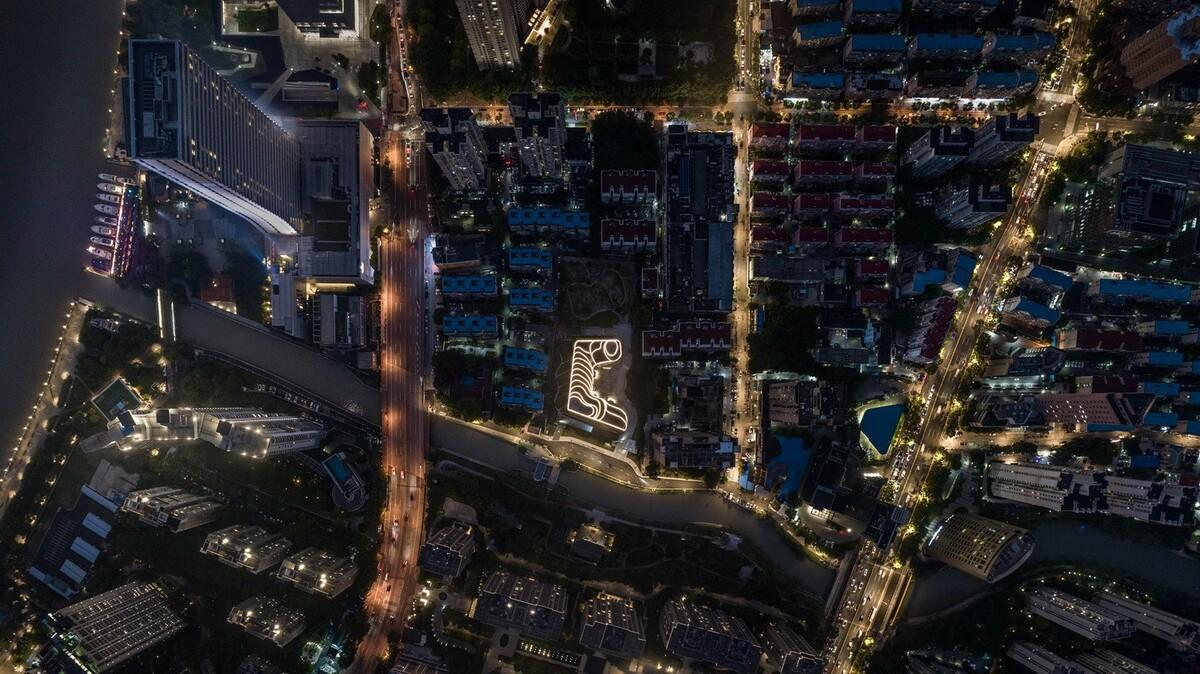 上海浦东嘉华E18创新住宅 / EID Arch + 上海天华建筑设计 + Aedas