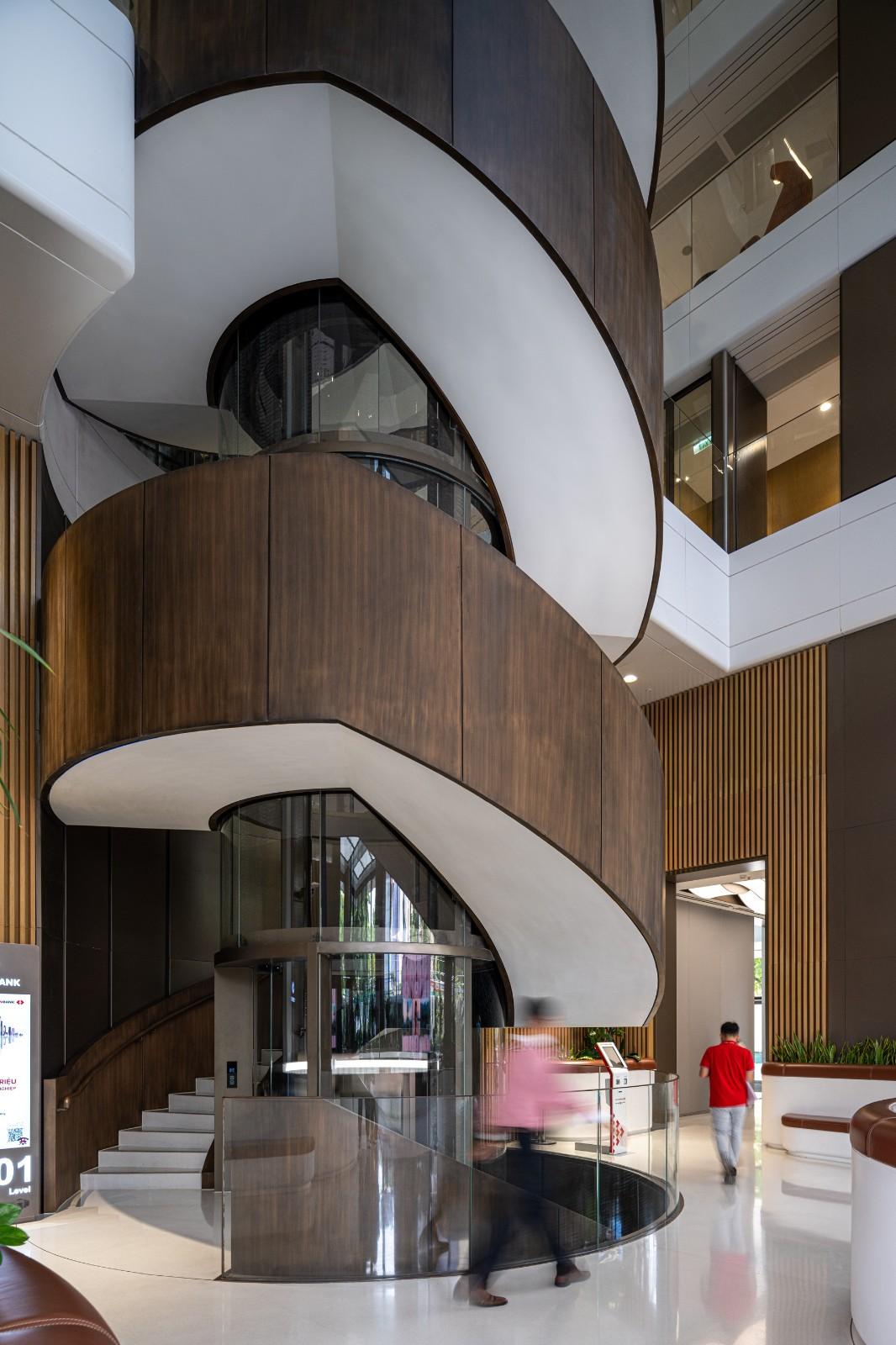 胡志明市科技银行总部 / Foster + Partners